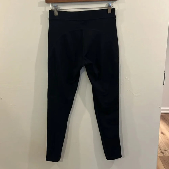Leggings - IVY PARK - Size Medium - Picture 4 of 6